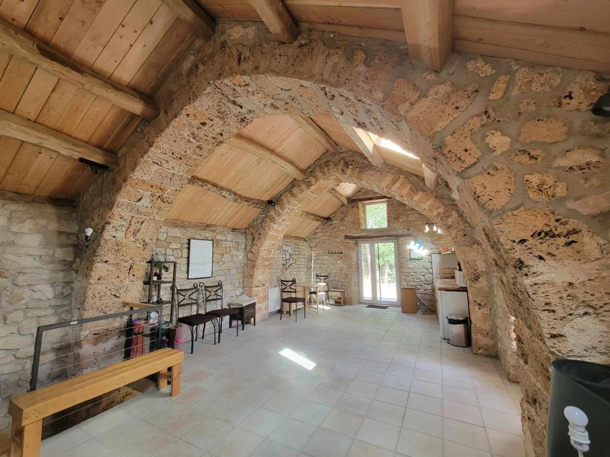 Maison Des Biches Saint-Jean-et-Saint-Paul Exteriér fotografie