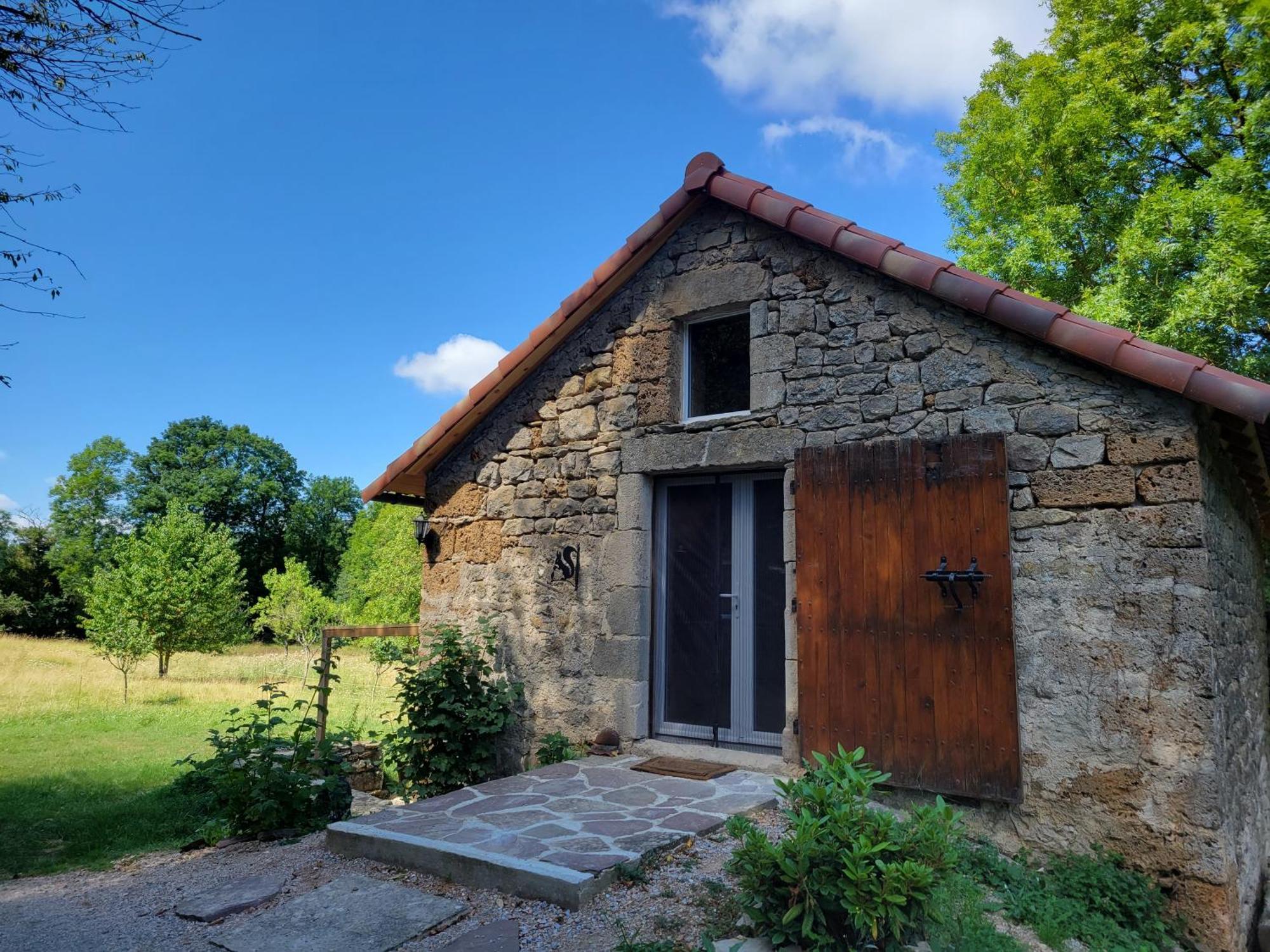 Maison Des Biches Saint-Jean-et-Saint-Paul Exteriér fotografie