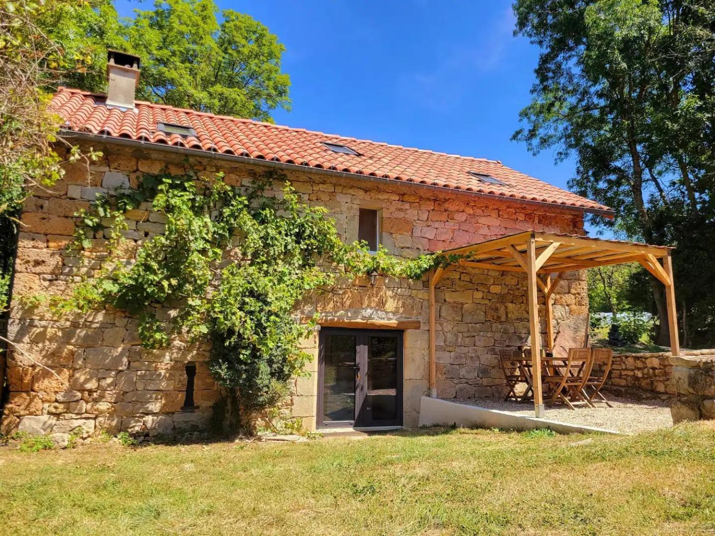 Maison Des Biches Saint-Jean-et-Saint-Paul Exteriér fotografie